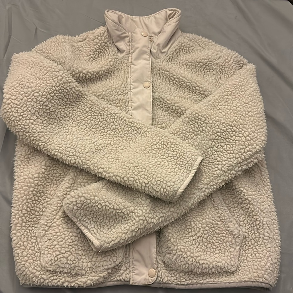 Women’s hollister sherpa jacket